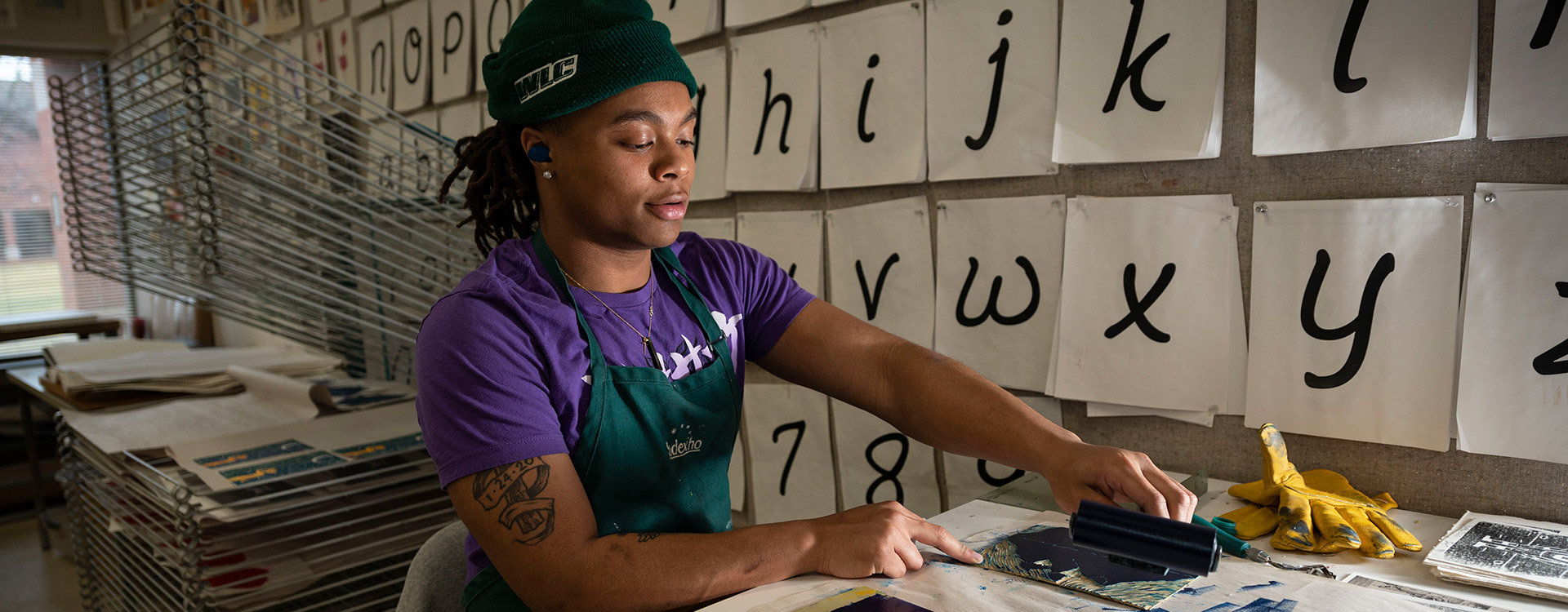 WLC student in printmaking studio