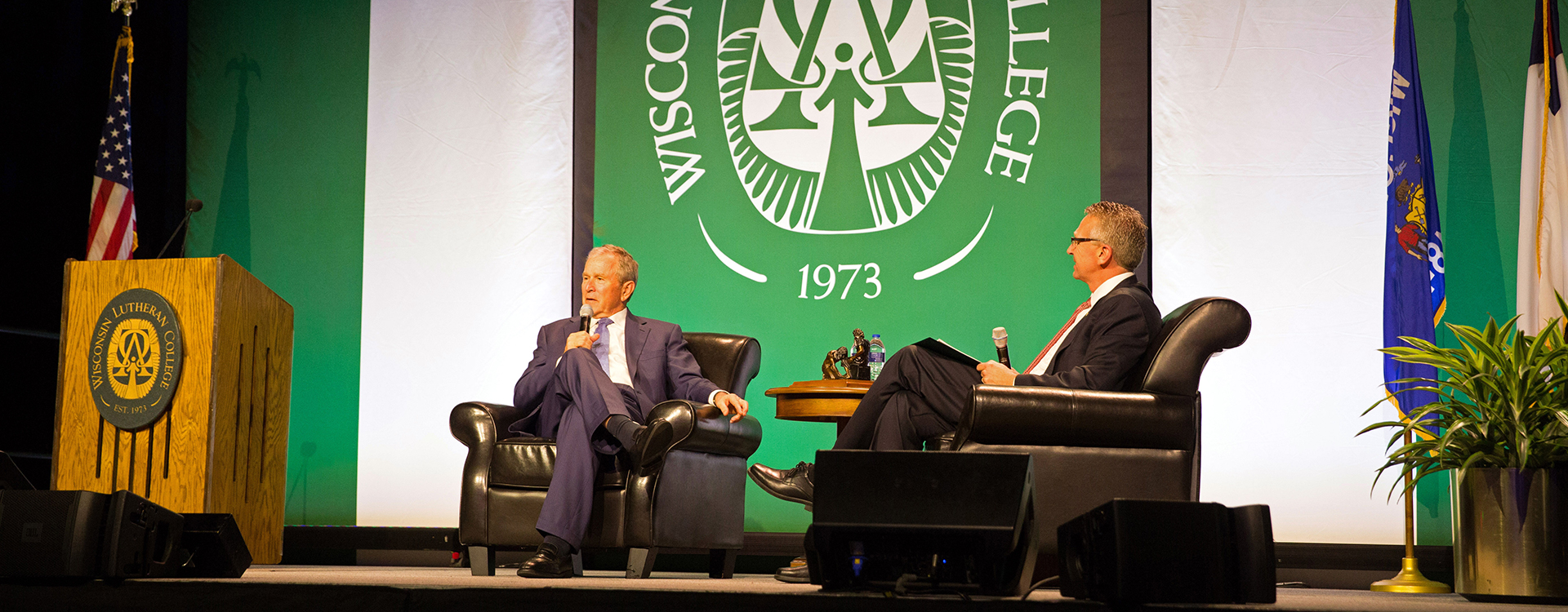 Bush Receives Divine Servant Award